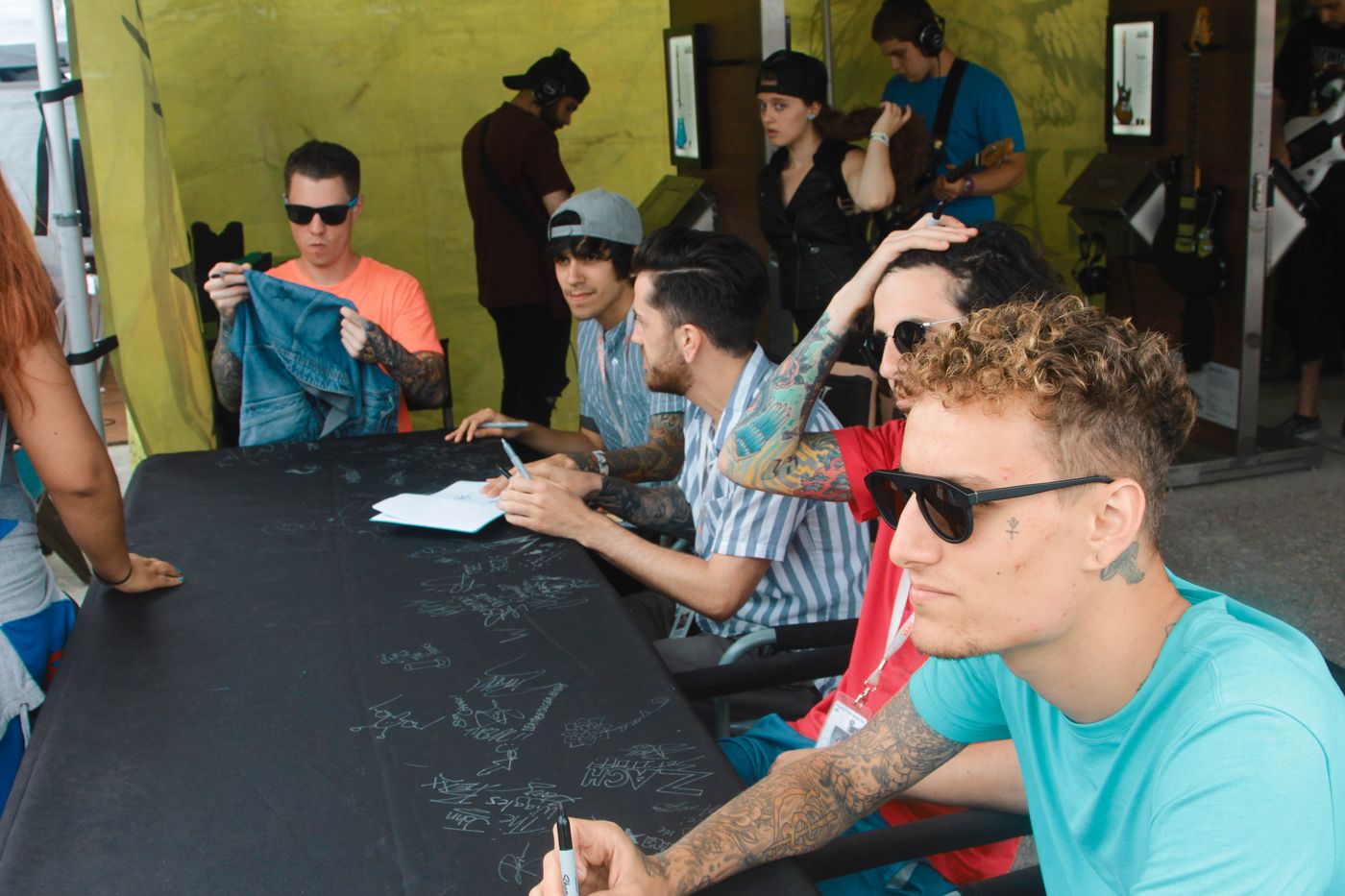 Crown The Empire Signing