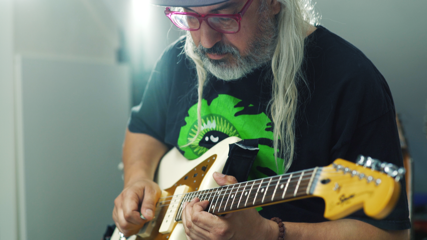 J Mascis