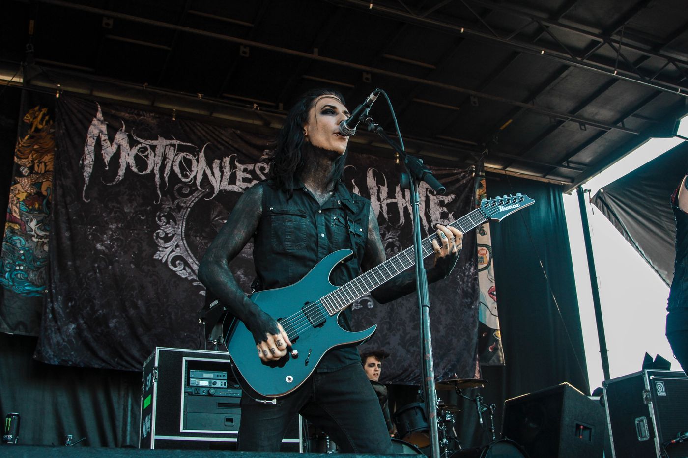 Motionless