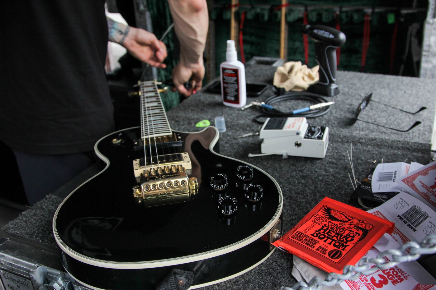 New Found Glory stringing up Skinny Top Heavy Bottom