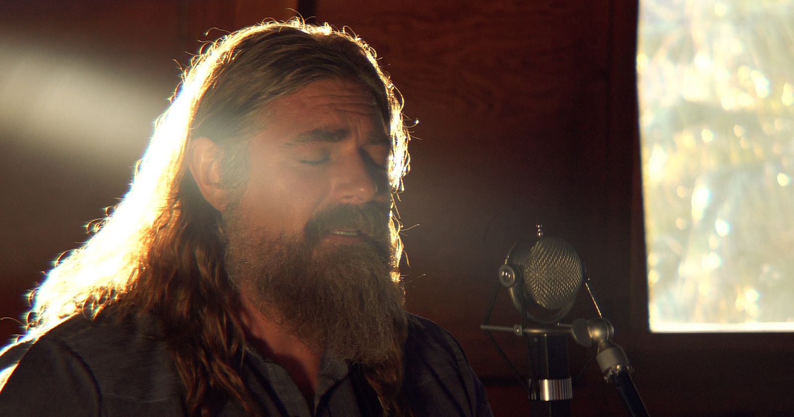 The White Buffalo releases Christmas single on Amazon Music