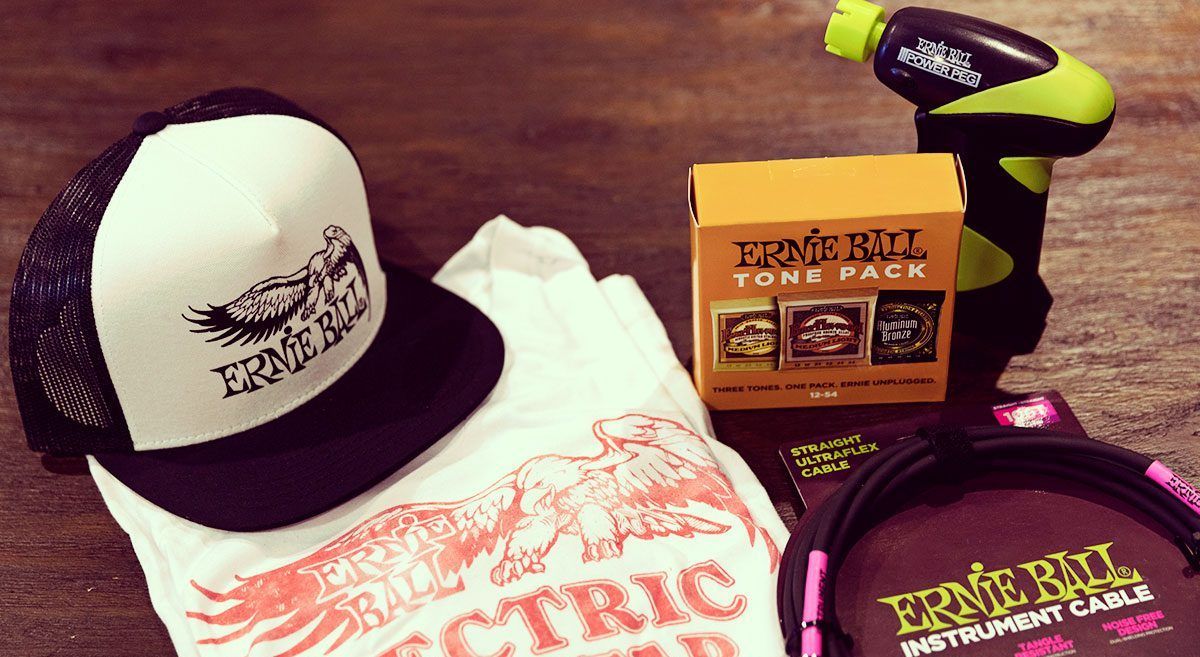 Top 6 Gifts For Guitarists Under $30