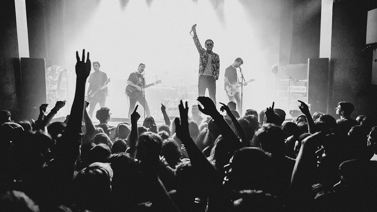 Follow Friday: Melvins, Twin Peaks, Seaway and more