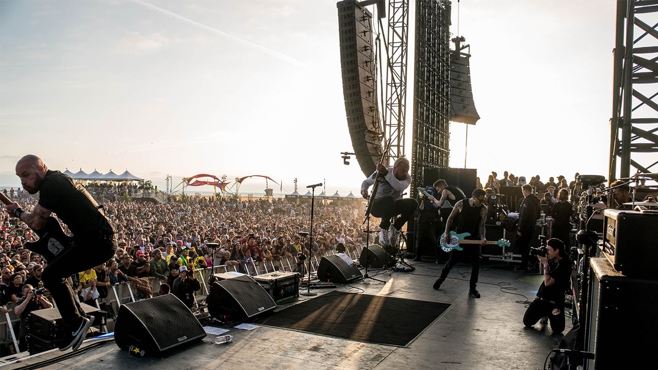 Over 37,000 Took to the Sand for Back to the Beach Festival 2019