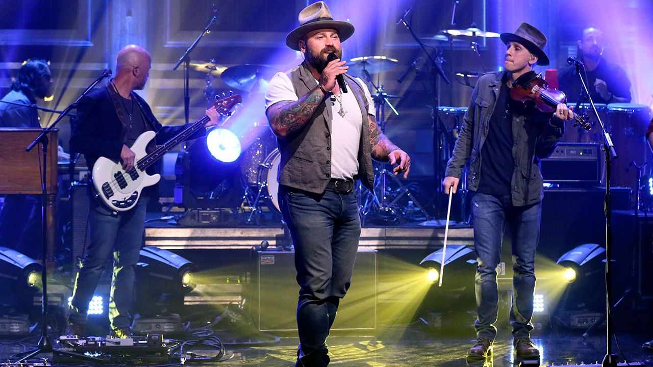 Zac Brown Band Hits Jimmy Fallon's Tonight Show with "The Woods"