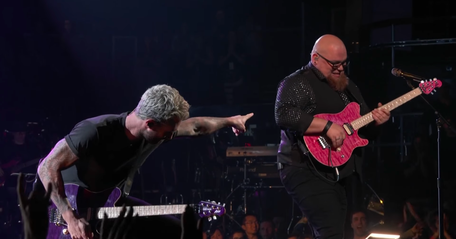Adam Levine & Jesse Larson Play Axis Guitars on NBC's The Voice Finale