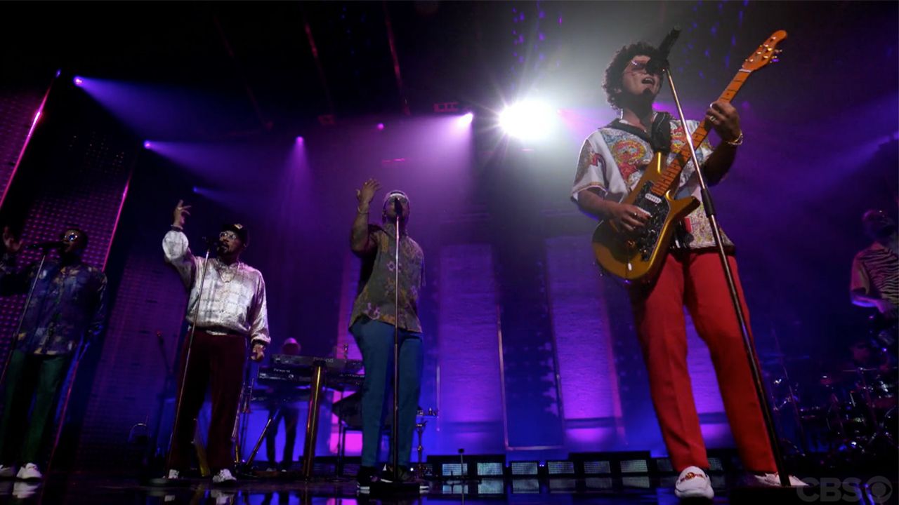 Bruno Mars Rocks His Albert Lee during "24K Magic Live At The Apollo" Performance