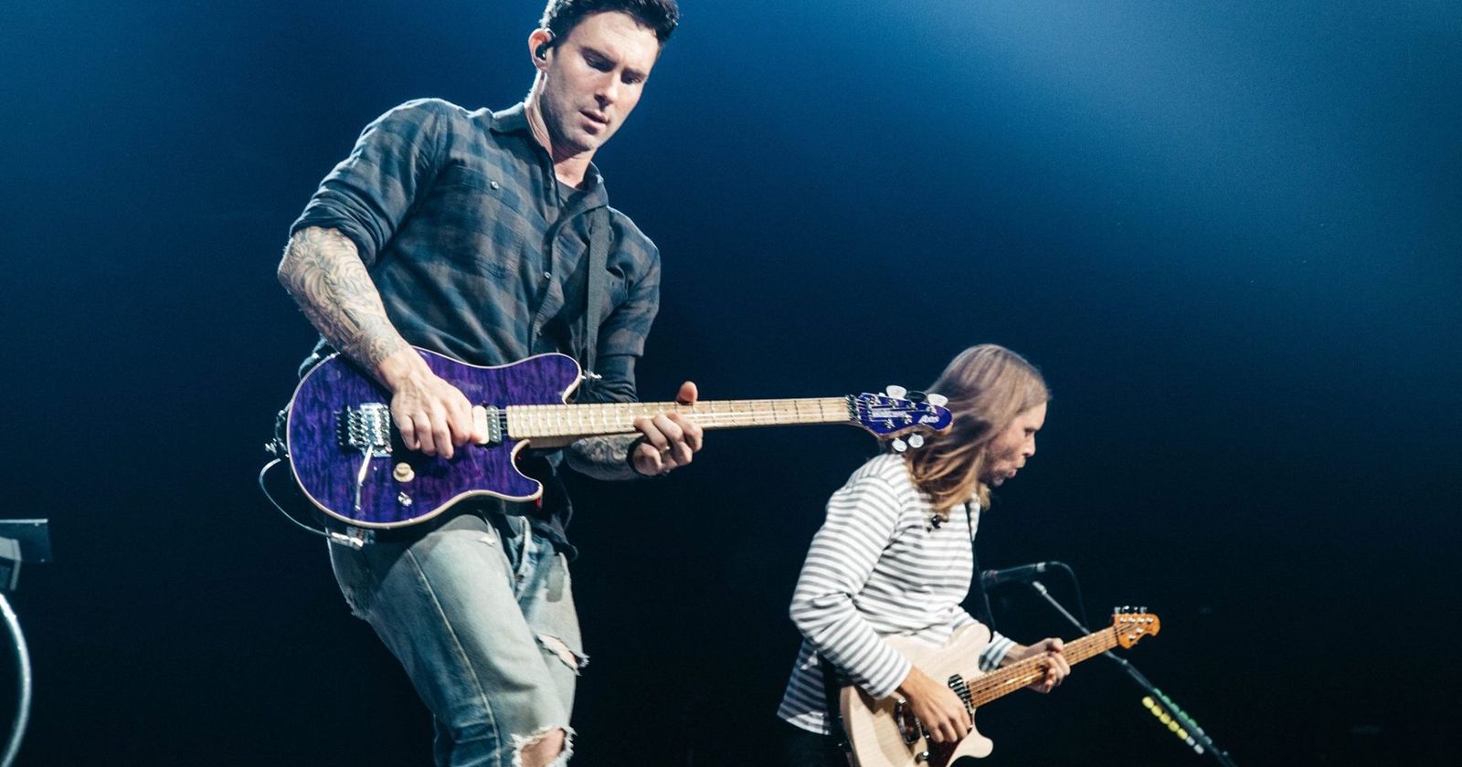 Maroon 5 Perform "Don't Wanna Know" Live On Ellen Today