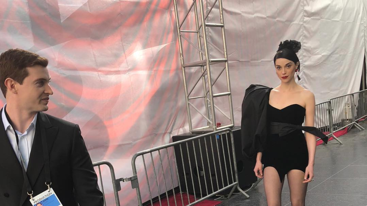 St. Vincent Performs "Mystery of Love" with Sufjan Stevens at the 2018 Oscars